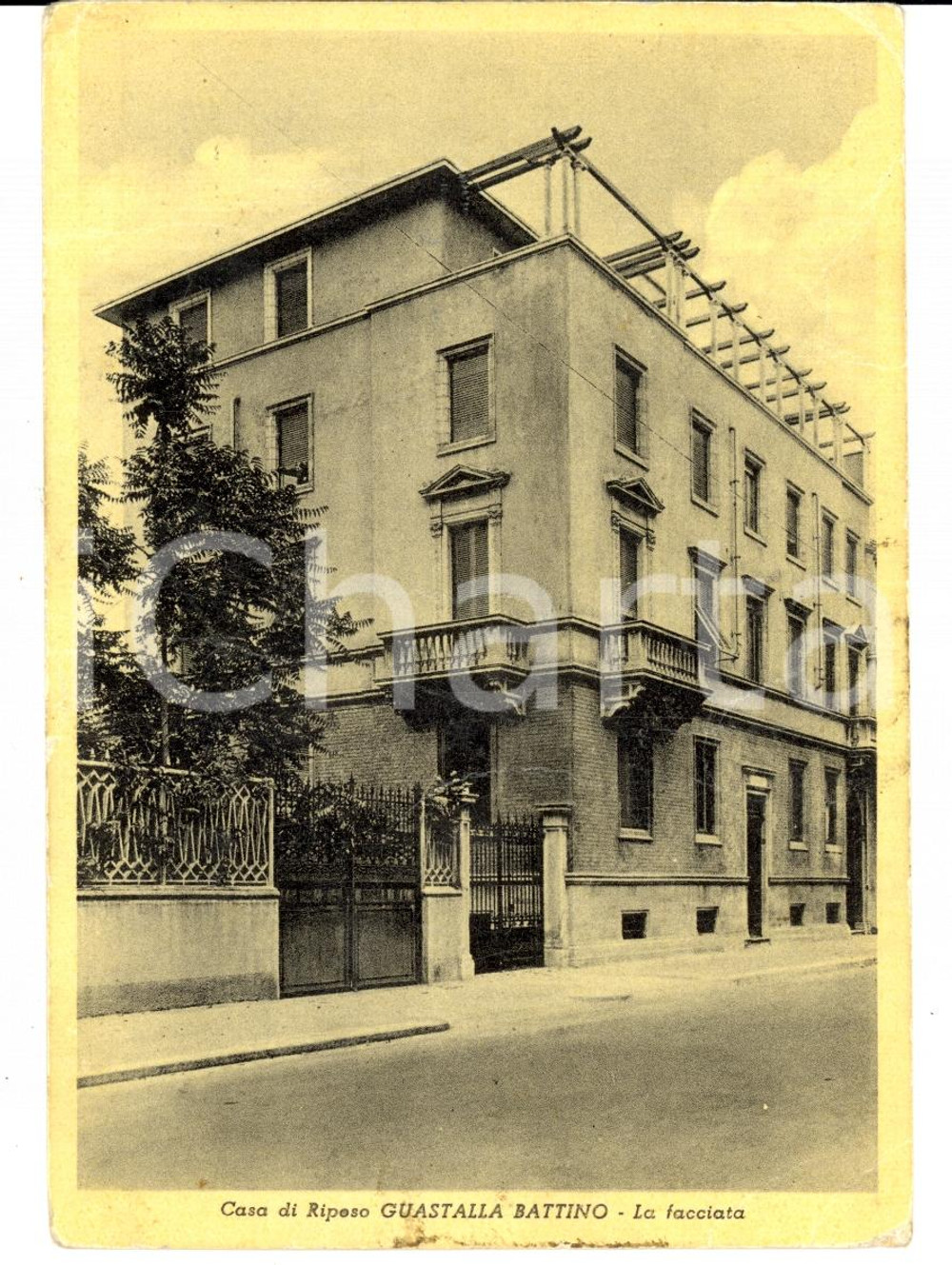 Cartolina originale da collezione 1950 ca MILANO Facciata Casa di riposo GUASTALLA BATTINO * DANNEGGIATA FG VG 1
