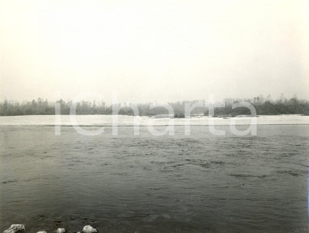 Fotografia d epoca originale 1973 VIGEVANO PV Veduta campagna con il TICINO Fotografia A. CHIOLA 1