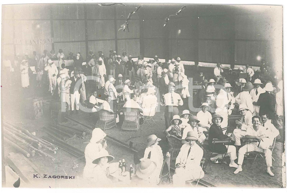 1925 ZAGOURSKI CONGO BELGE ArrivÃ©e aviateur THIEFFRY - RÃ©ception - Postcard  Fotocartolina postale d'epoca, opera del fotografo Casimir Zagourski (Kinshasa, Congo Belge).CONDIZIONI: P (difetti di stampa)FORMATO: 14x9 cm     originale e autentica 1