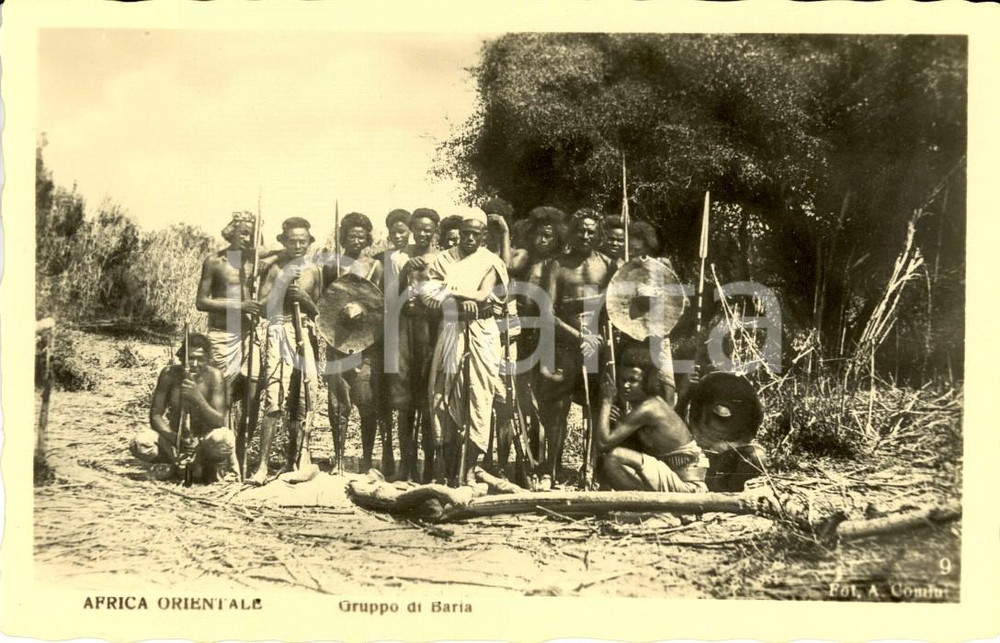 Cartolina originale da collezione 1940 ca AOI COSTUMI Gruppo di BARIA in armi *Cartolina ETNICA FP NV 1