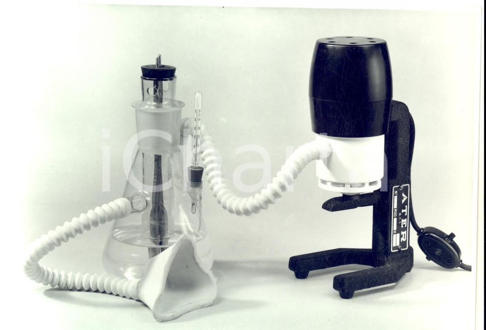 Fotografia d epoca originale 1960 ca MILANO Ditta ATER  Apparecchiatura medica temperatura Foto CRIMELLA 1