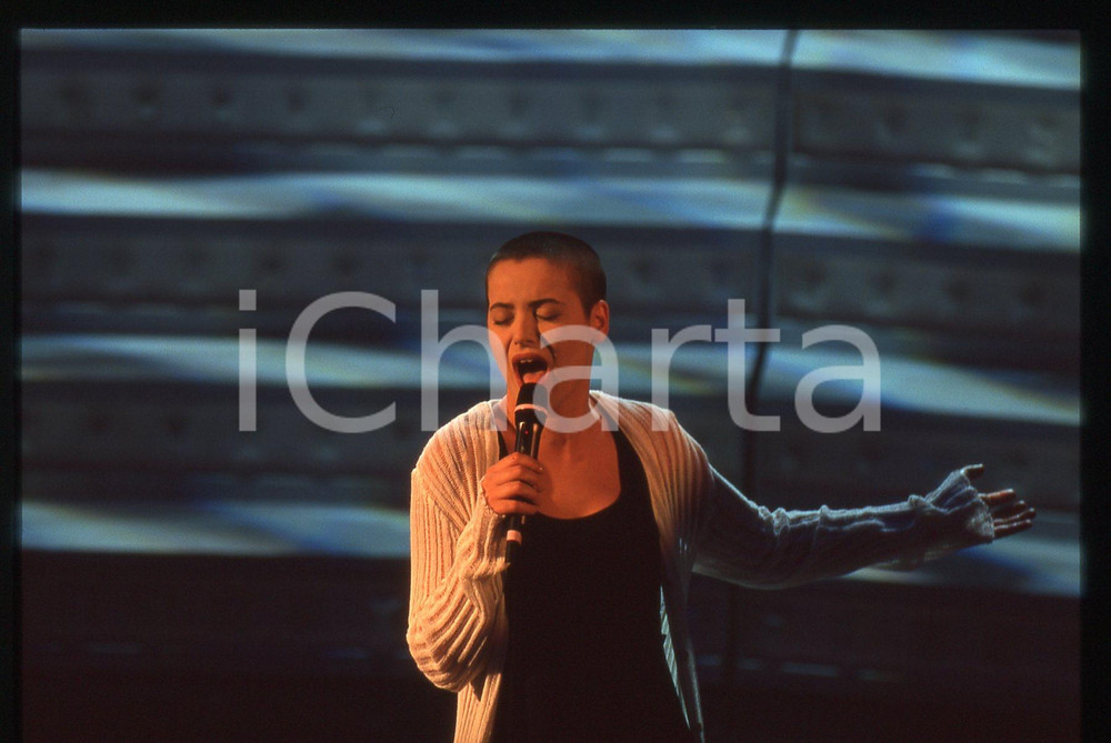 35mm vintage slide* 1997 SANREMO Silvia SALEMI sul palco del Teatro Ariston (18)