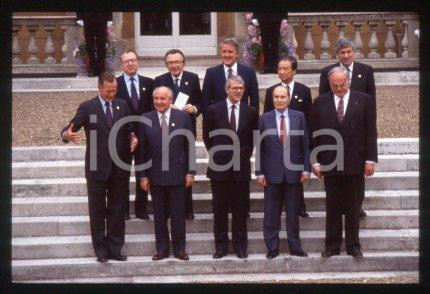 35mm vintage slide* 1991 LONDON Leaders at G7 Mikhail GORBACHEV, Helmut KOHL(19)