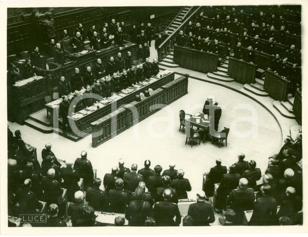 Fotografia d epoca originale 1936 ROMA Governo MUSSOLINI fonda Impero Fascista con sovranitÃ  su ETIOPIA Foto 1
