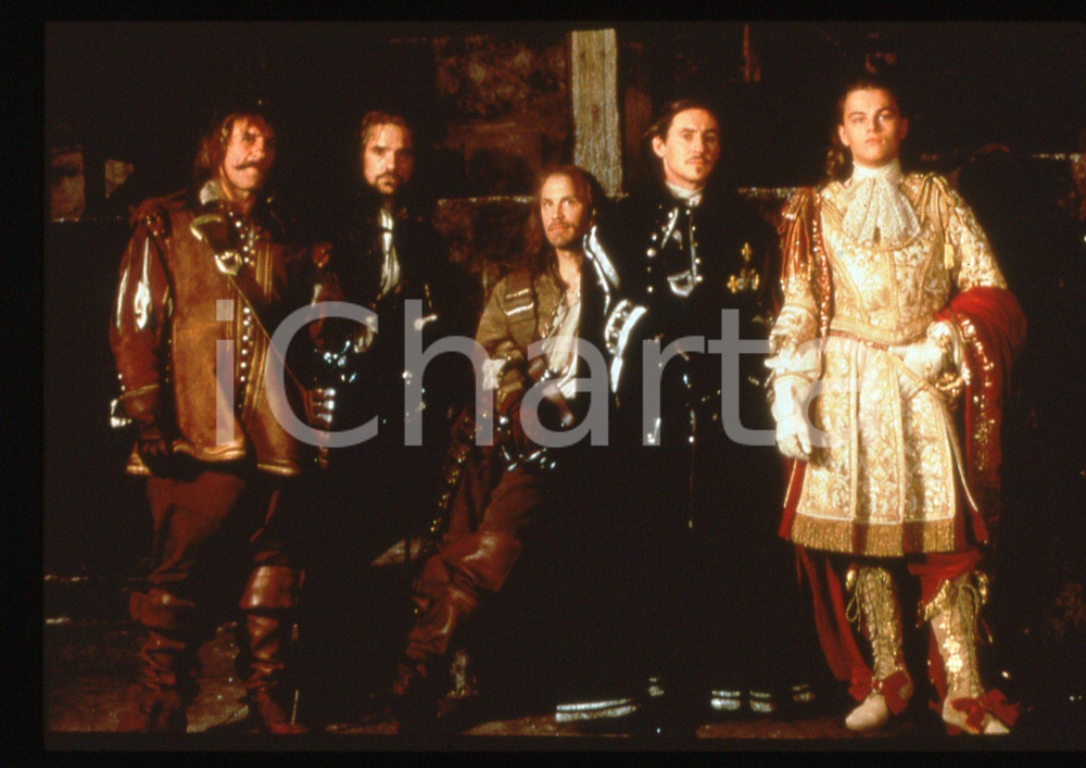 35mm vintage slide*1998 THE MAN IN THE IRON MASK Leonardo DiCAPRIO con il cast
