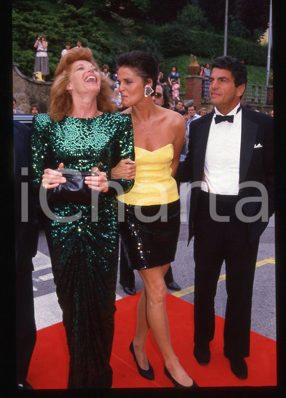 35mm vintage slide* 1988 CERNOBBIO Ali MacGRAW Samantha EGGAR Ritratto (2)