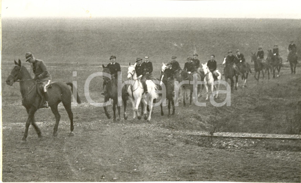 Fotografia d epoca originale 1934 MILANO Centuria Avanguardisti Cavalleggeri durante esercitazione Foto 1