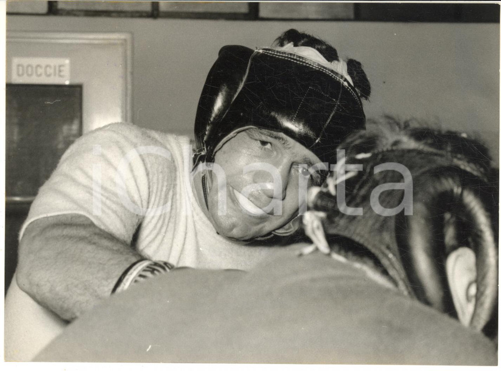 1962 MILANO Duilio LOI in allenamento alla palestra del Vigorelli *Foto 18x13 cm