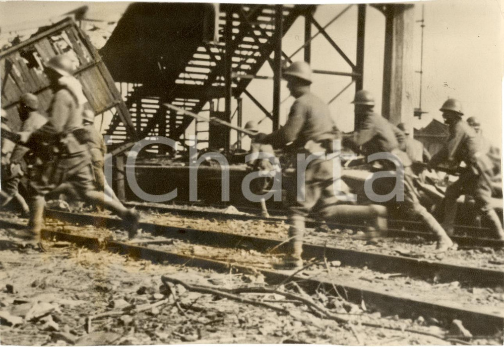 Fotografia d epoca originale 1937 CINA Guerra CINOGIAPPONESE Giapponesi corrono a costruire trincee Foto 1