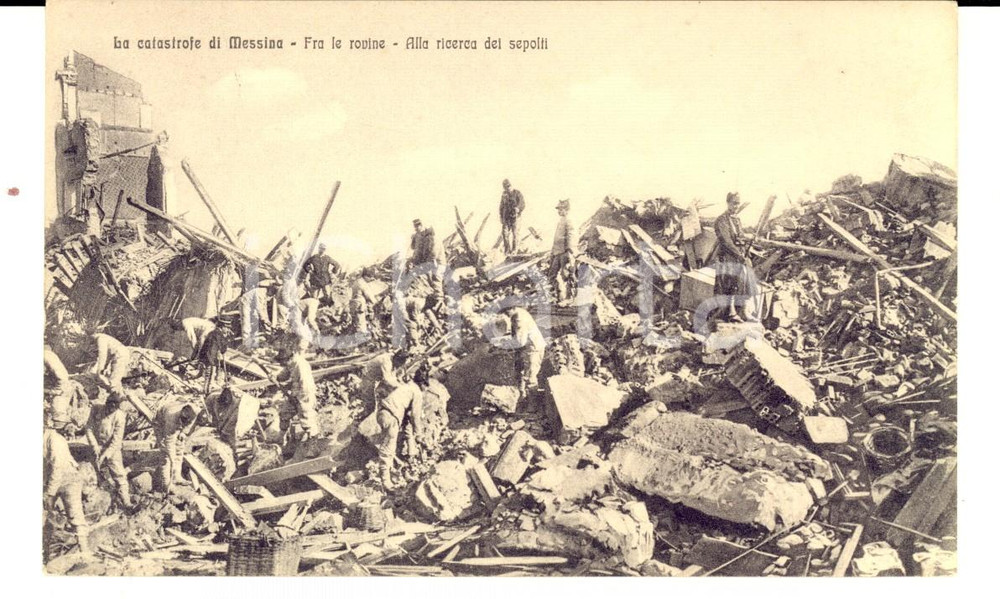 Cartolina originale da collezione 1908 MESSINA TERREMOTO Ricerca dei sepolti fra le rovine Cartolina ANIMATA FP 1