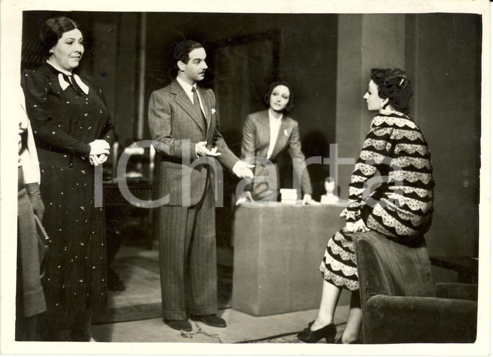 Fotografia d epoca originale 1938 MILANO TEATRO OLIMPIA Compagnia BENASSIMORELLI Domani parte mia moglie 1