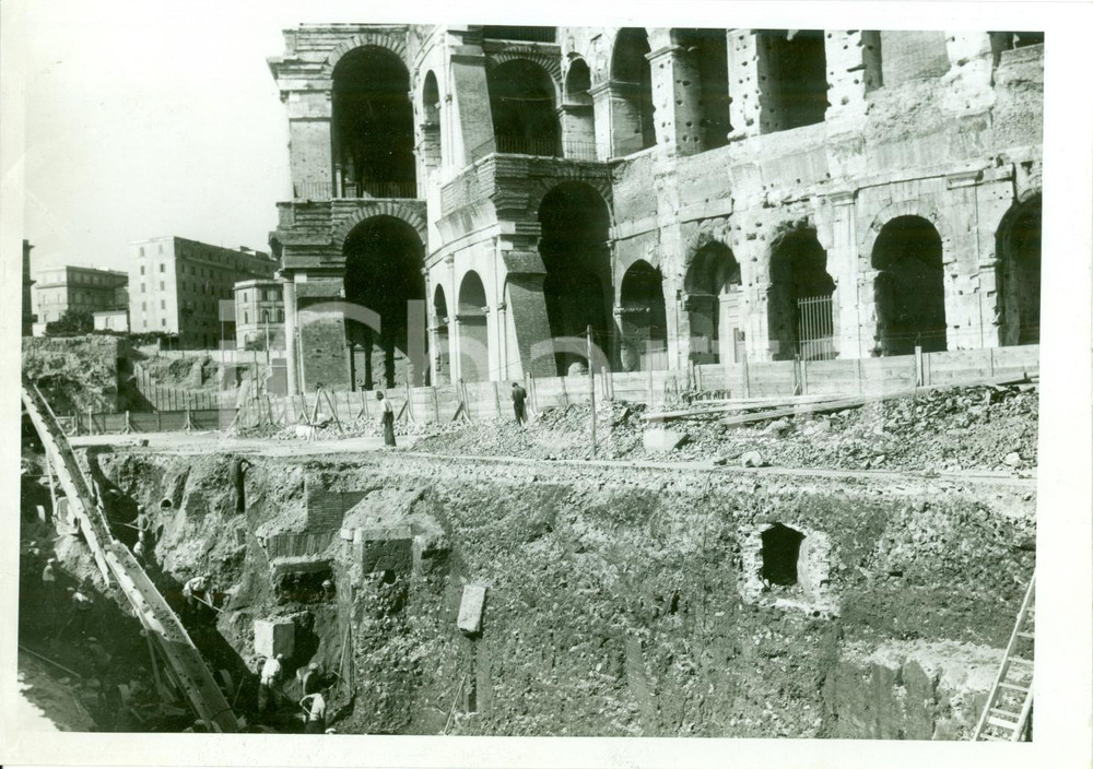 Fotografia d epoca originale 1939 ROMA Fervono lavori per metropolitana al COLOSSEO Fotografia 1