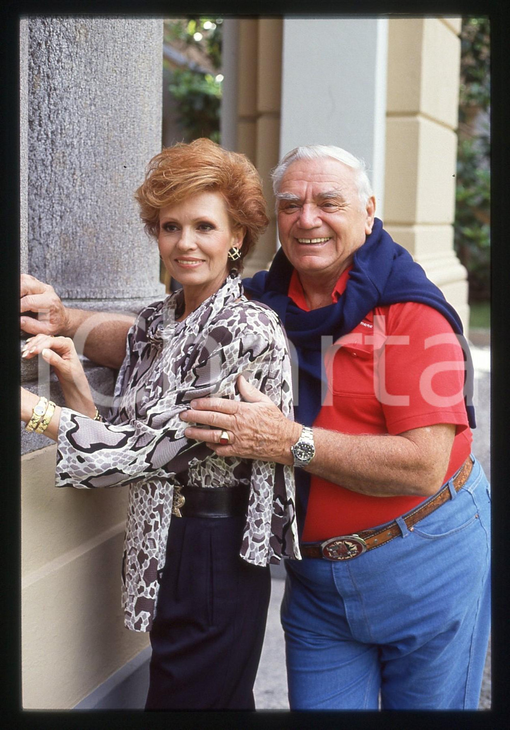 35mm vintage slide* 1992 CERNOBBIO VILLA ERBA Ernest BORGNINE Tova TRAESNAES (1)