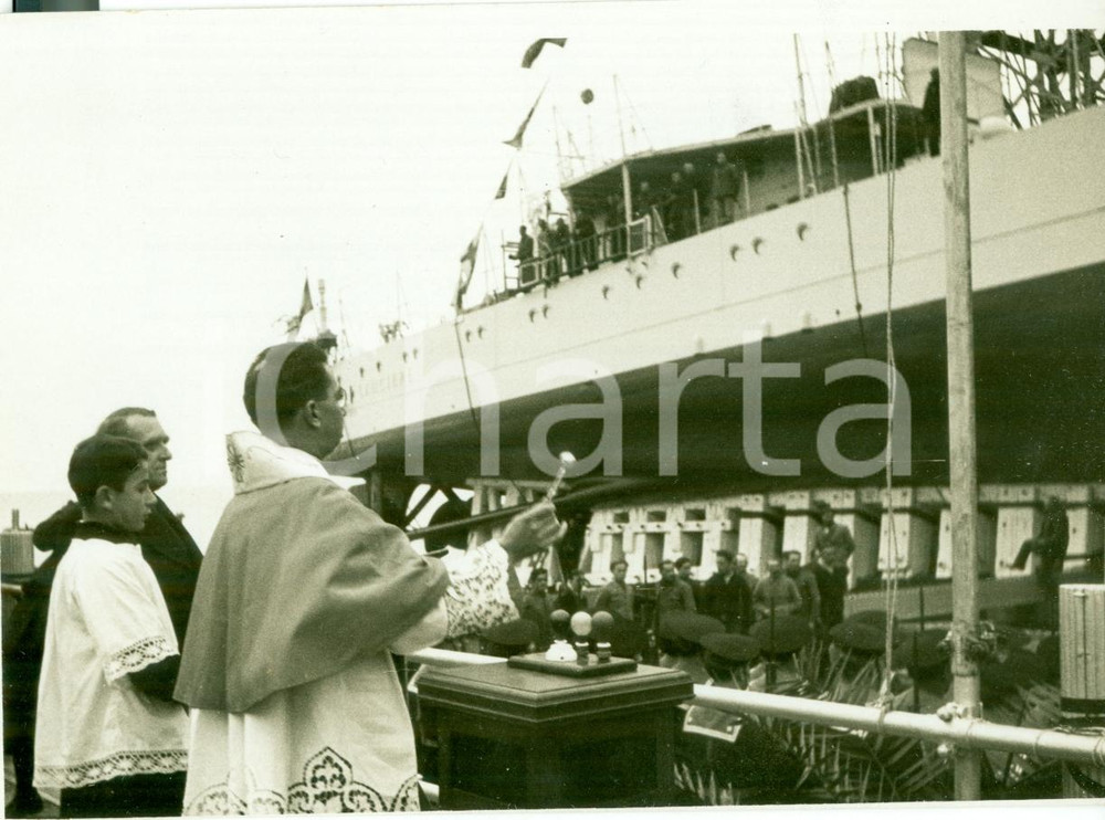 Fotografia d epoca originale 1938 SESTRI PONENTE GE Varo cacciatorpediniere LANCIERE Cantieri RIVA TRIGOSO 1