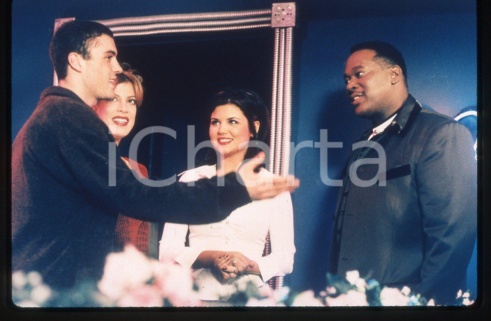 35mm vintage slide*1990 ca BEVERLY HILLS 90210 Tori SPELLING Luther VANDROSS
