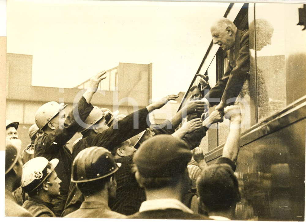 1962 DUISBURG Generale DE GAULLE circondato dagli operai Acciaierie THYSSEN 