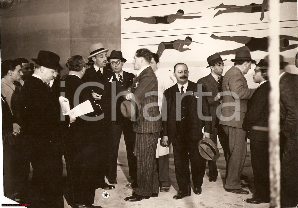 Fotografia d epoca originale 1935 MILANO Marcello VISCONTI DI MODRONE Mostra Sport 1