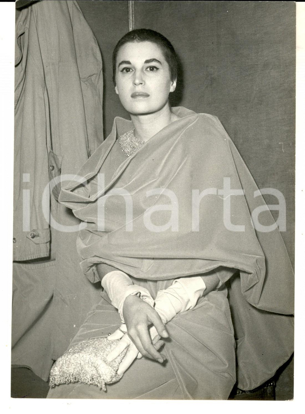 Fotografia d epoca originale 1960 ca TORINO Giovane attrice italiana in abito da sera Fotografia NELLY 13x18 1