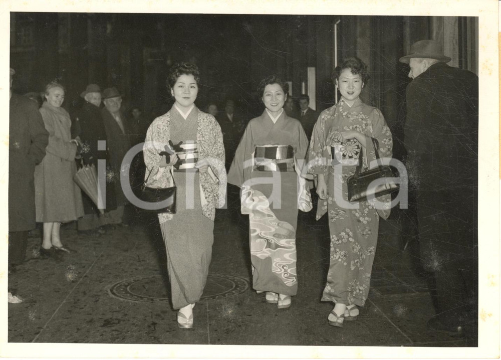 1953 TORINO Danzatrici del Balletto giapponese di Miho HANAYAGUI *Foto 18x13 cm