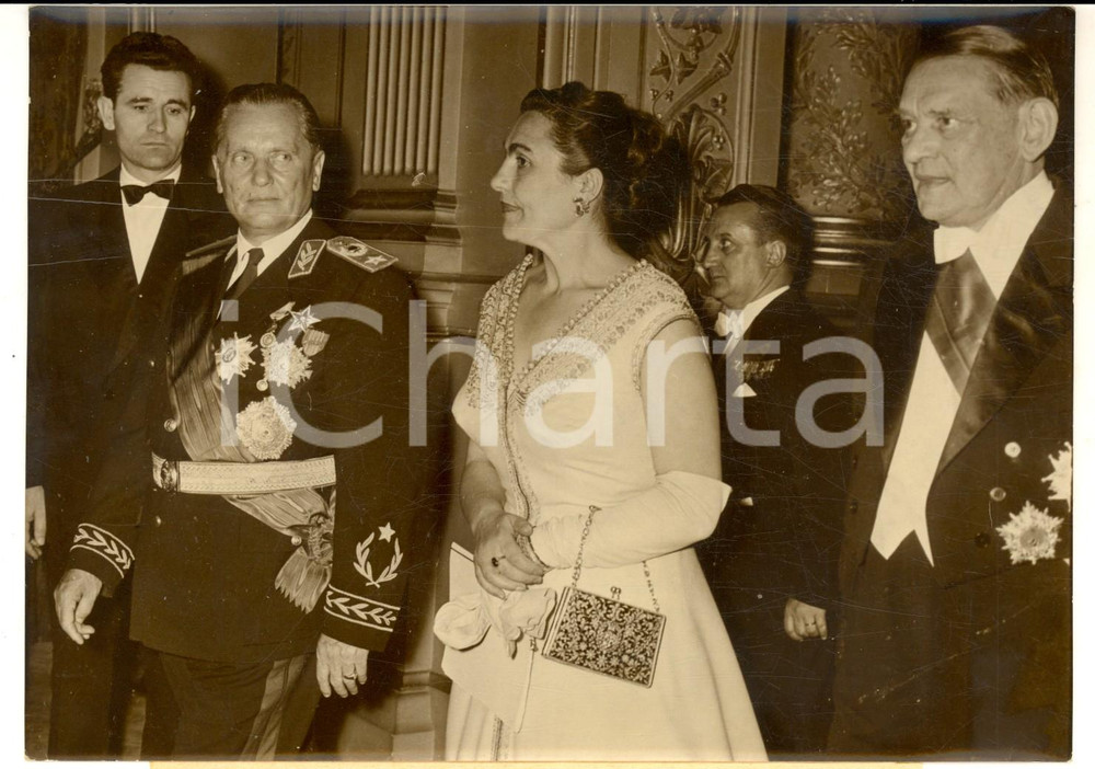 Fotografia d epoca originale 1954 PARIS ELYSEE Maresciallo TITO e Jovanka BROZ con RenÃ© COTY Foto 18x13 1