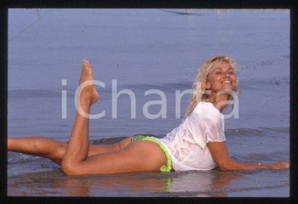 35mm vintage slide* 1985 ca ITALIA Rossella GARDINI in costume da bagno (14)