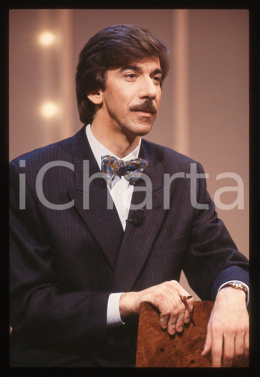 35mm vintage slide* 1990 ca CANALE 5 TRA MOGLIE E MARITO VIP Marco COLUMBRO (10)