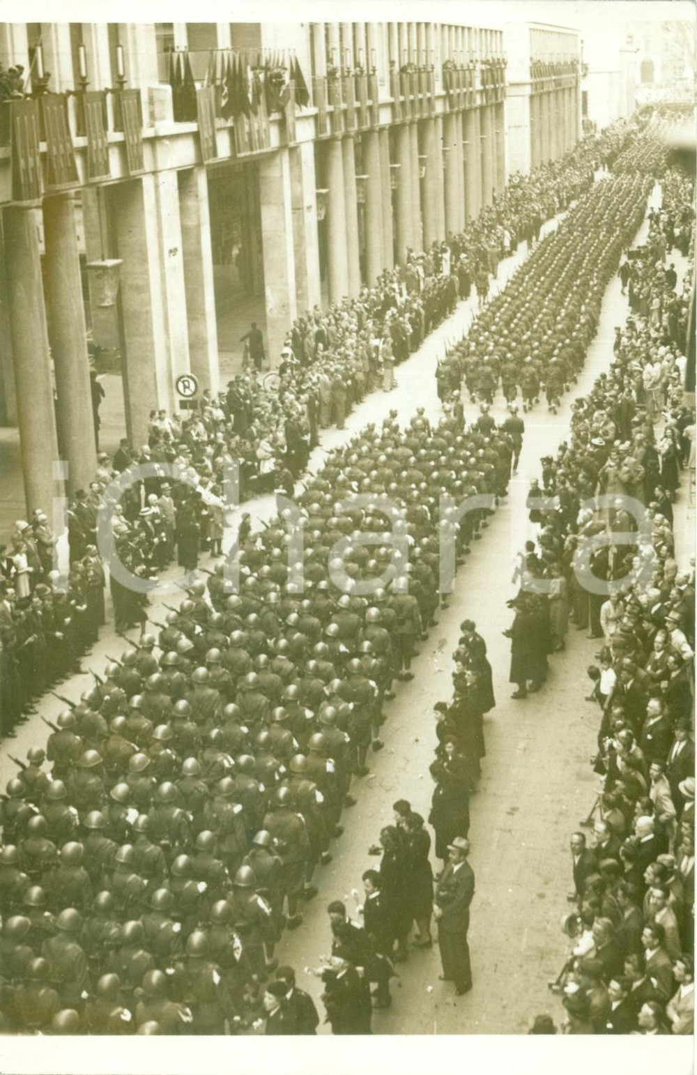 Fotografia d epoca originale 1939 TORINO La parata delle tremila FRECCE SPAGNOLE Fotografia 1