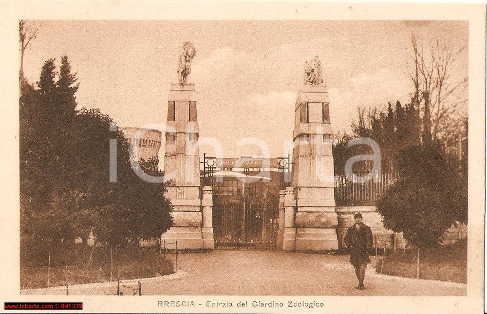 Cartolina originale da collezione 1930 ca BRESCIA Ingresso giardino ZOOLOGICO con custode 1