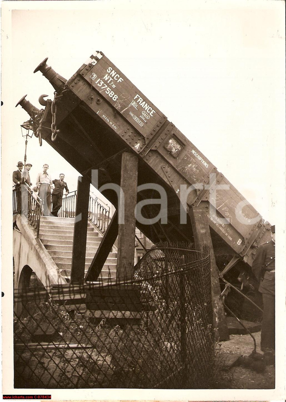 Fotografia d epoca originale 1938 Suresnes FR accident de chemin de fer, ferrovia 1