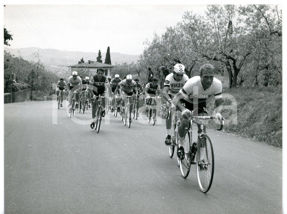 1967 CICLISMO GIRO D'ITALIA Firenze-Chianciano Terme - Rudi ALTIG in testa