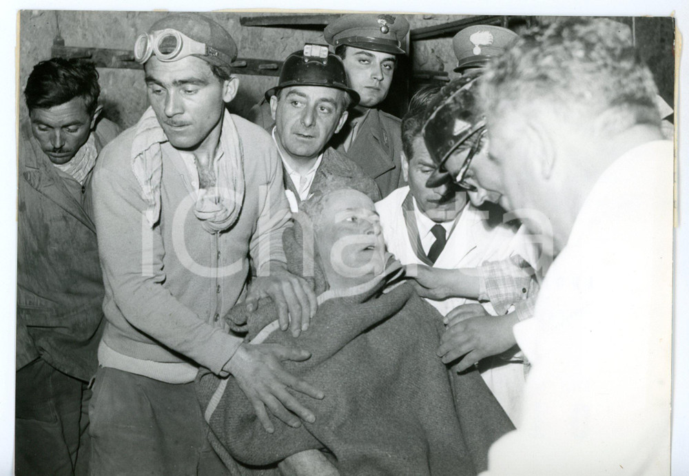 1957 CALTANISSETTA Miniera di zolfo TUMMINELLO - Salvataggio di un minatore 