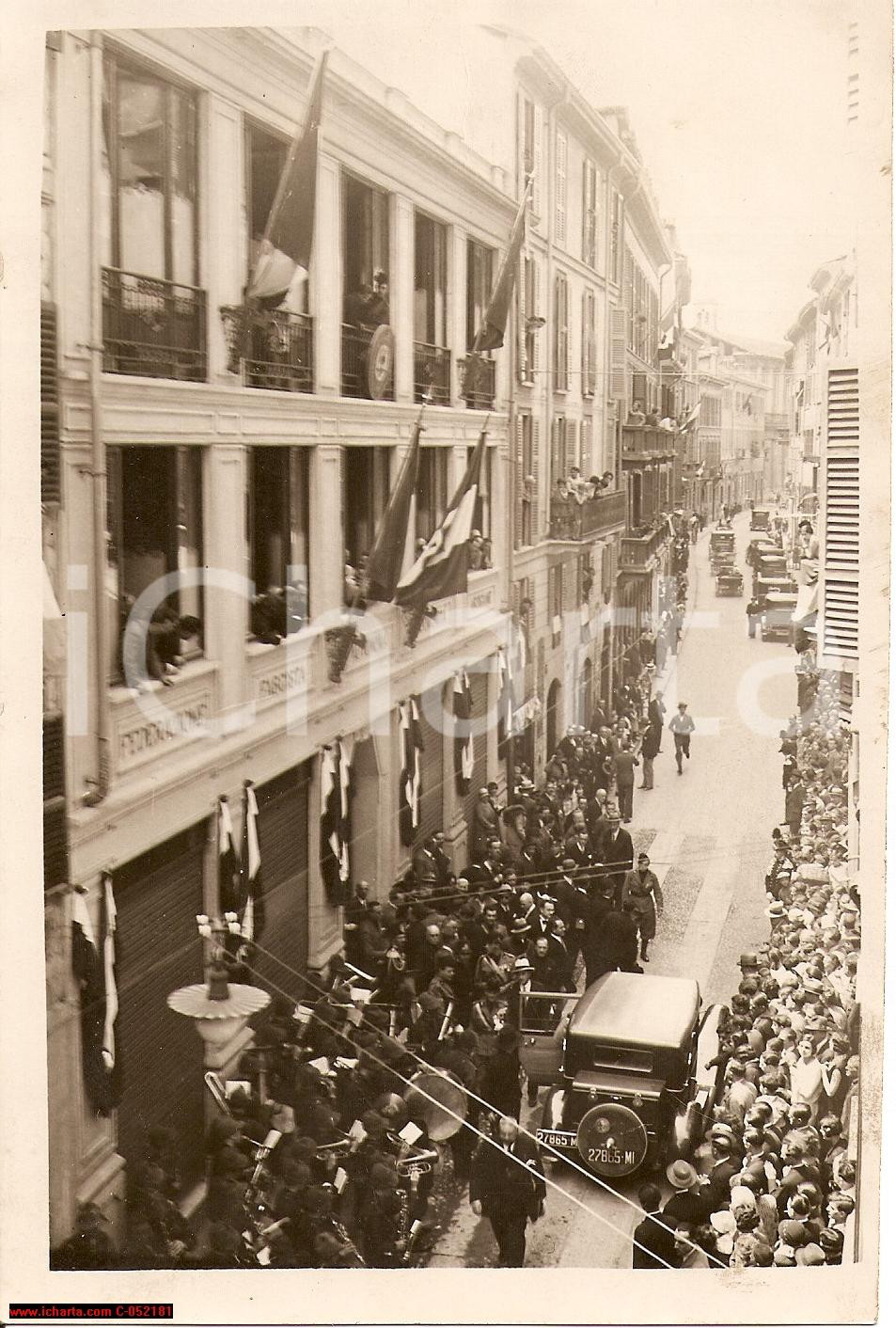 Fotografia d'epoca originale 1930 circa MILANO Inaugurazione Palazzo ARTIGIANATO - Arrivo di Augusto TURATI 1