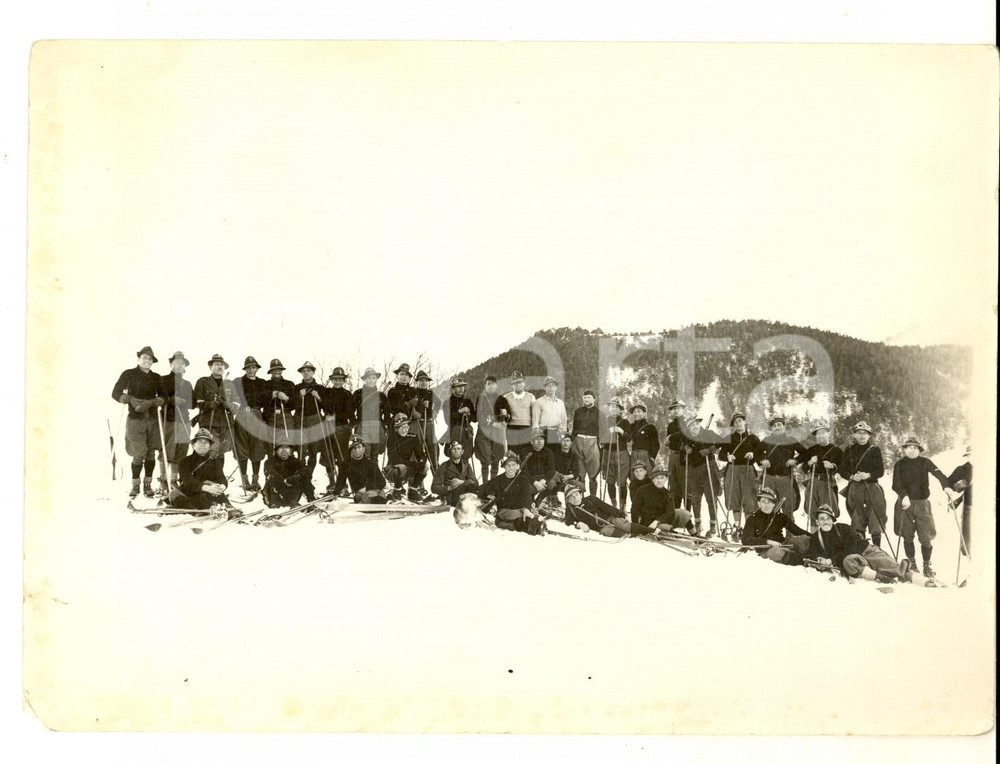 Fotografia d epoca originale 1930 ca SCI Giovani MVSN in allenamento sulle Alpi Foto 18x14 cm 1