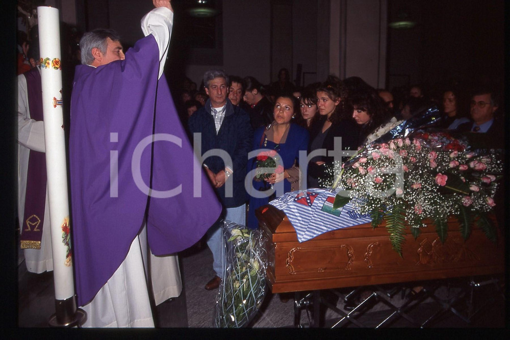 35mm vintage slide* 1995 BUSTO ARSIZIO don Silvano benedice salma Mia MARTINI 2