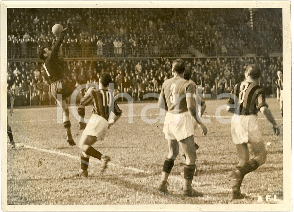 Fotografia d epoca originale 1941 TORINOMILAN 04 Parata del portiere Aldo OLIVIERI Foto 1