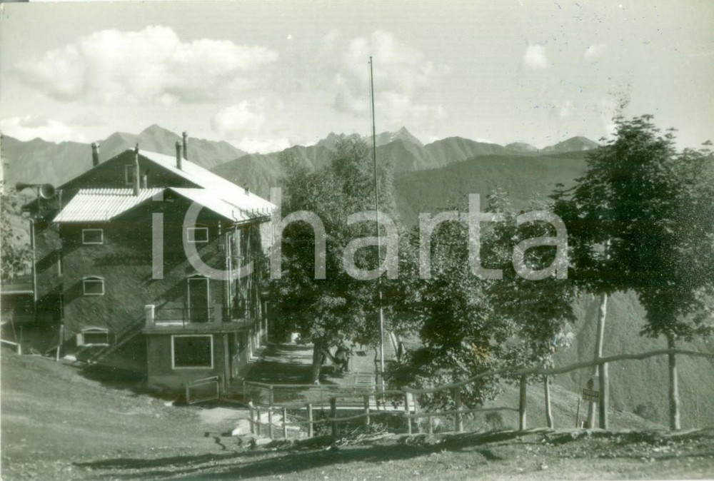 Cartolina originale da collezione 1964 CASARGO LC La Capanna Vittoria sull Alpe GIUMELLO Cartolina FG VG 1