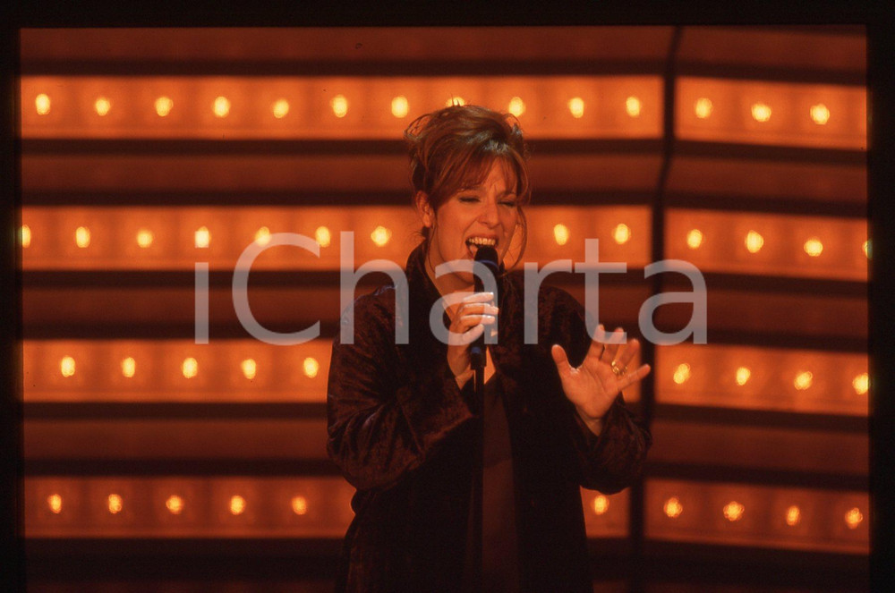 35mm vintage slide* 1998 SANREMO Paola FOLLI sul palco del Teatro Ariston (8)