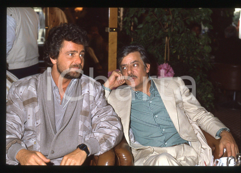 35mm vintage slide* 1990 ca COSTUME Beppe GRILLO Giancarlo GIANNINI TELEVISIONE