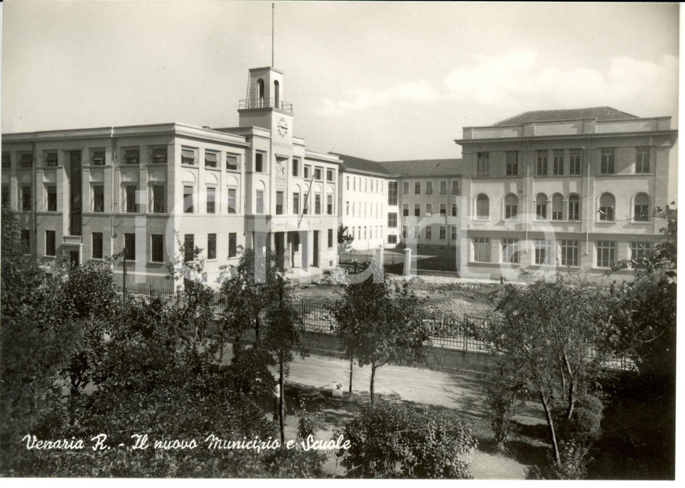 Cartolina originale da collezione 1950 ca VENARIA REALE TO Veduta nuovo municipio e scuole Cartolina FG NV 1