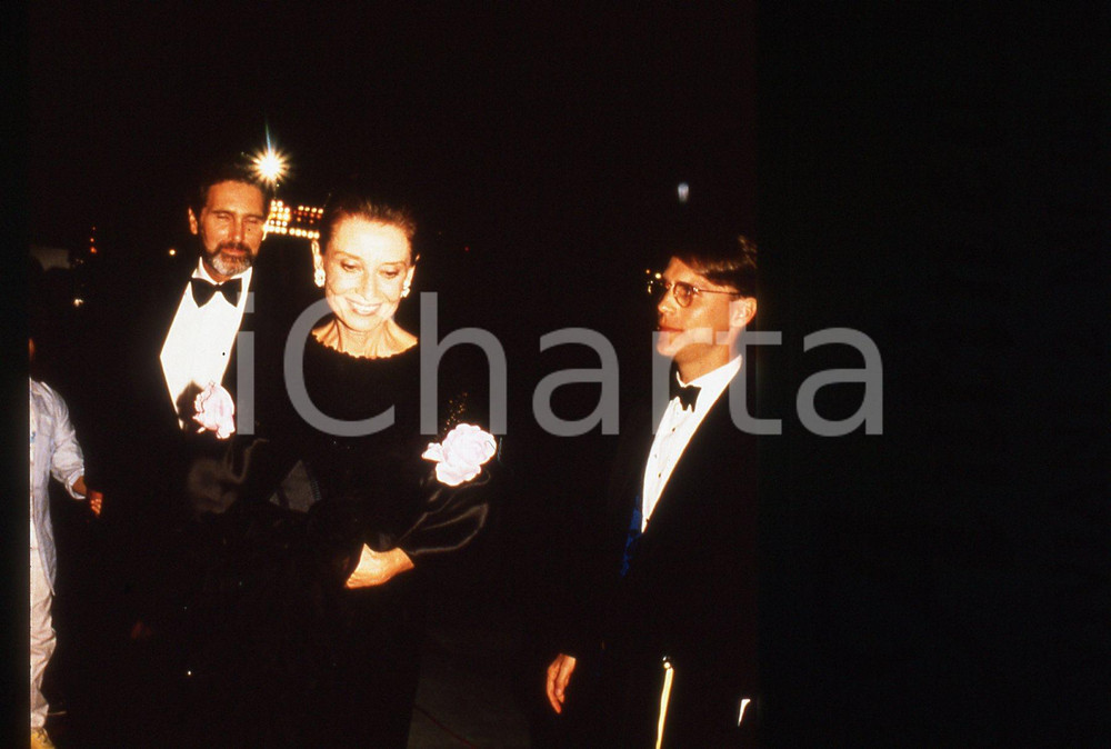 35mm vintage slide* 1985ca CINEMA  Audrey HEPBURN con Robert WOLDERS Ritratto 1