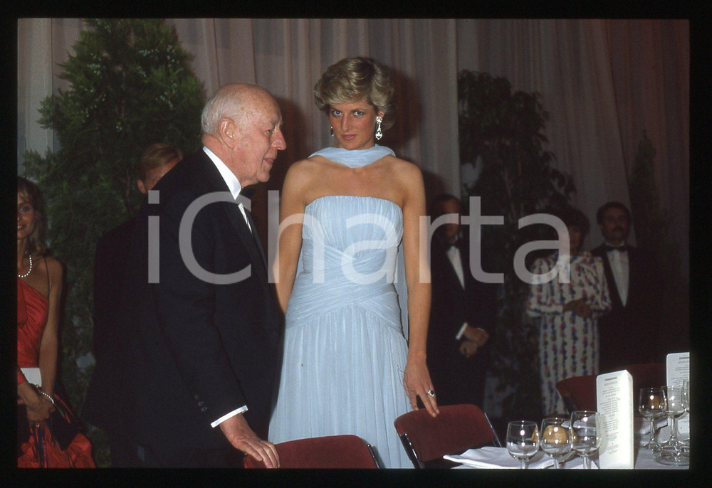 35mm vintage slide* 1987 CANNES - Lady Diana SPENCER Alec GUINNESS Gala dinner 2