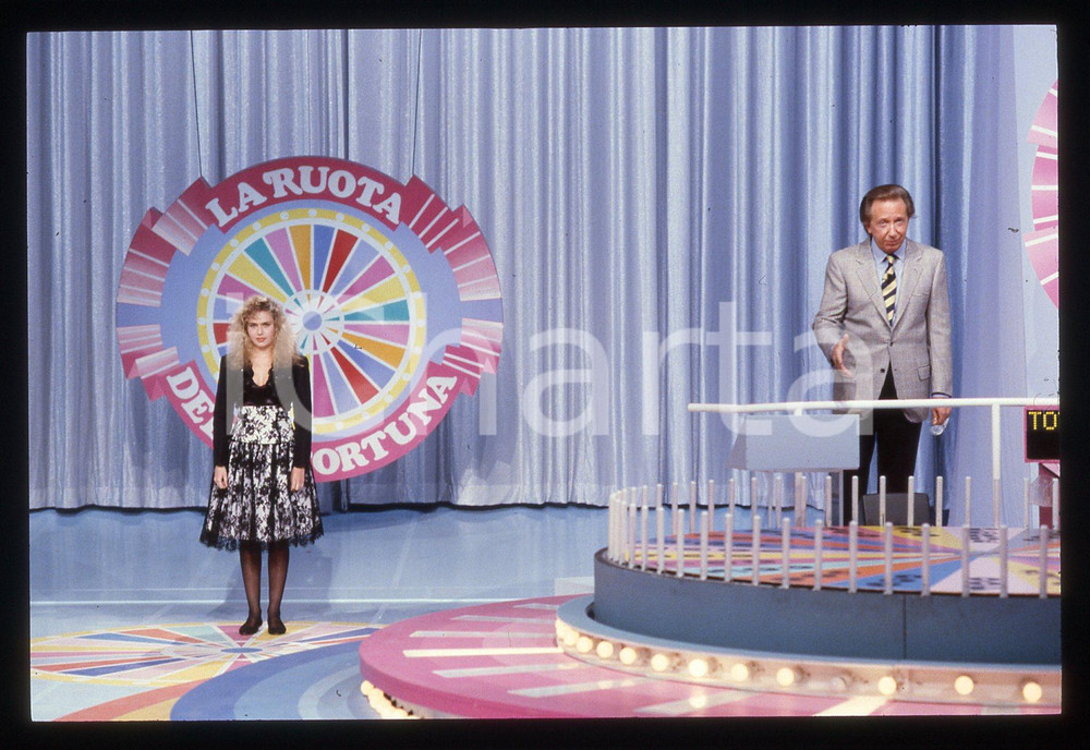 35mm vintage slide* 1989 CANALE 5 Mike BONGIORNO Ylenia CARRISI - Ritratto (6)