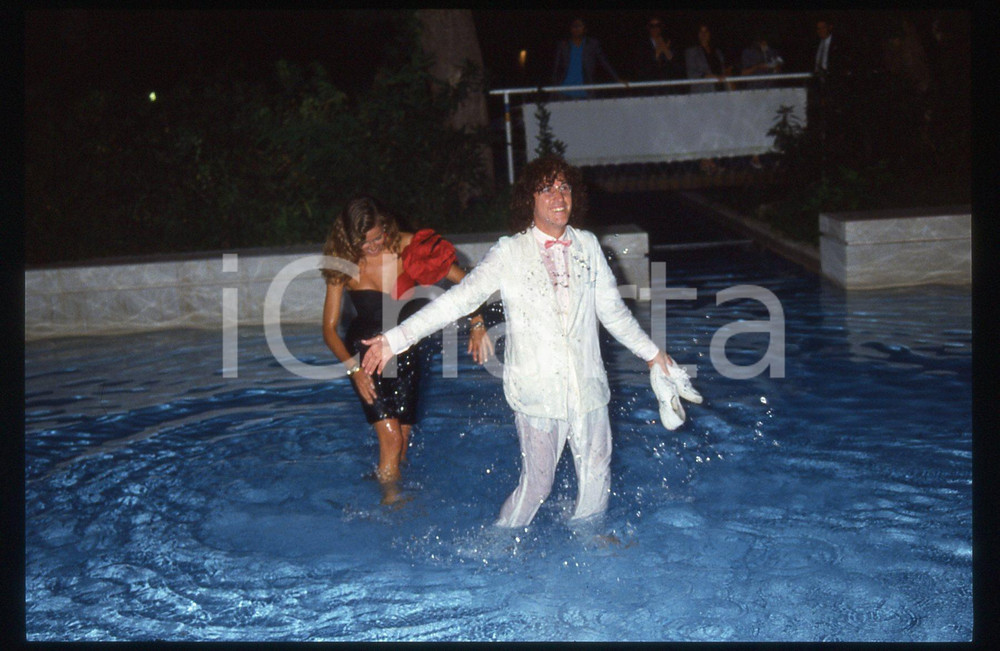 35mm vintage slide* 1988 COSTUME - Ana OBREGON e Gianfranco BULLO in piscina 15