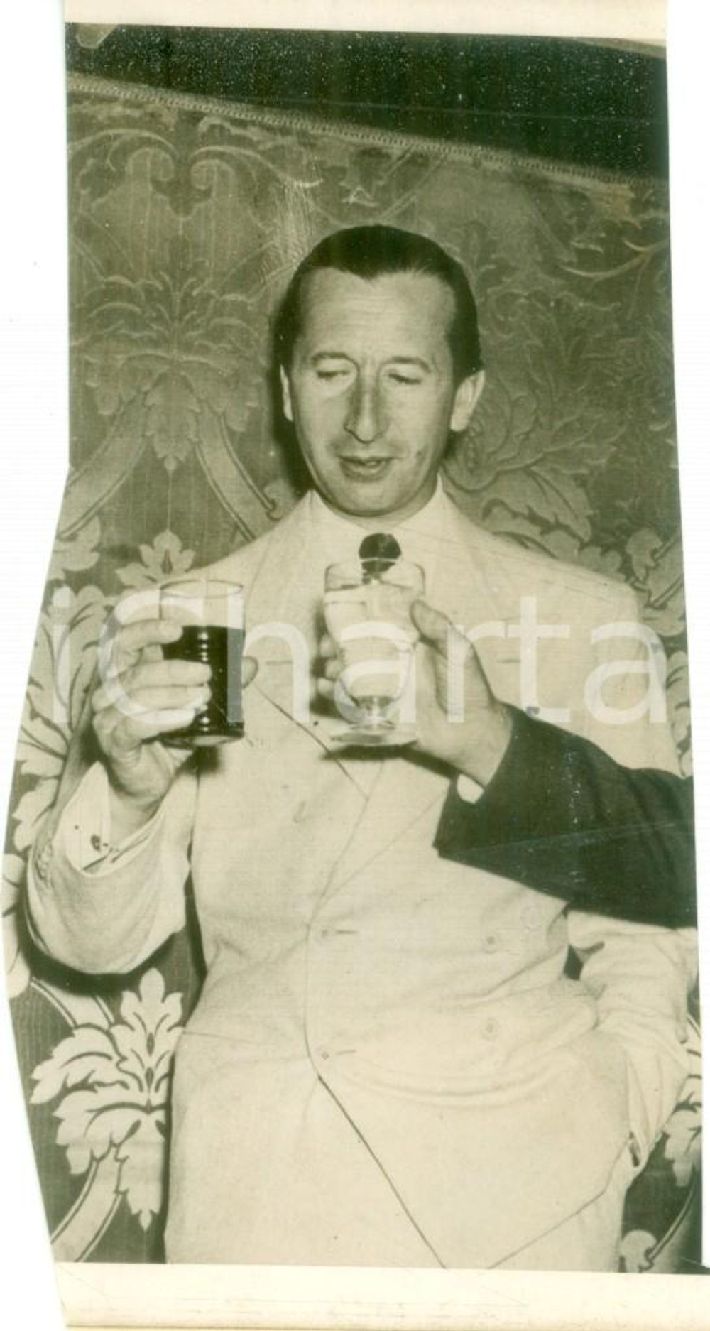 Fotografia d epoca originale 1935 ca PARIS Conte Theo ROSSI durante un brindisi Fotografia DANNEGGIATA 1