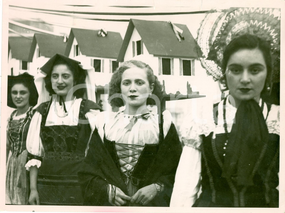 Fotografia d epoca originale 1938 COMO Parata in costume per la Giornata della NEVE Fotografia 1