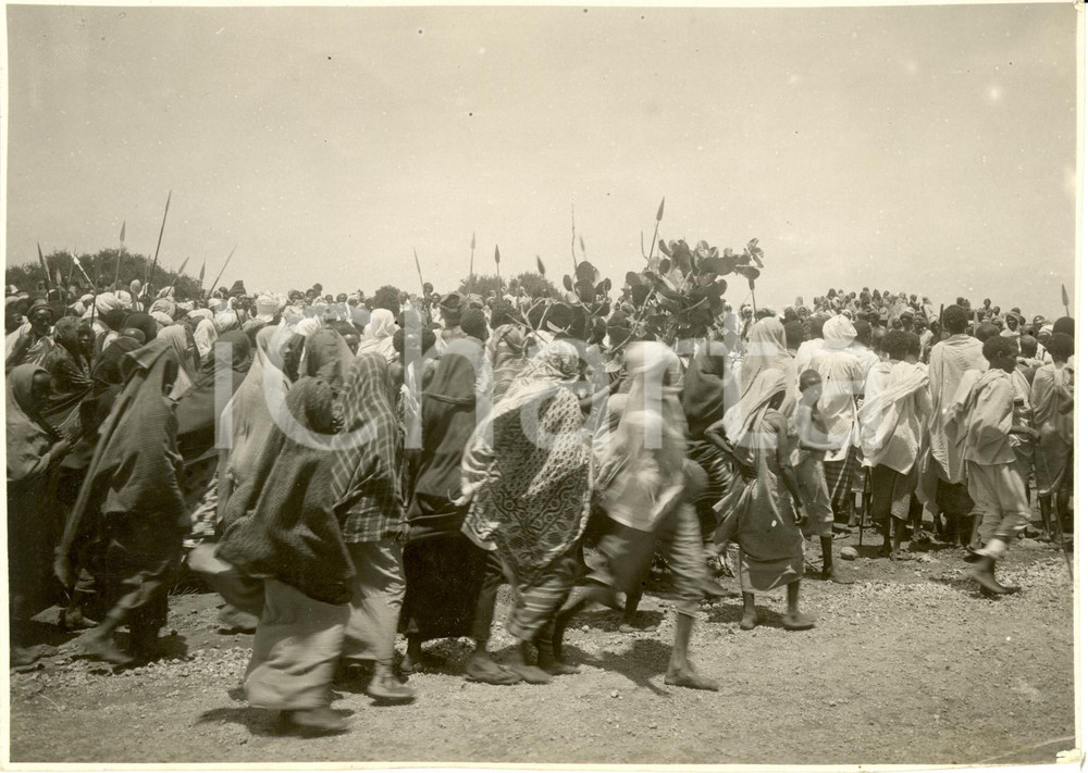 Fotografia d epoca originale 1935 ca ETIOPIA A.O.I. Processione per cerimonia tradizionale Fotografia 1