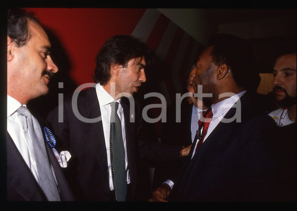 35mm vintage slide* 1989 CALCIO Massimo MORATTI e PELÉ a un evento per ITALIA 90
