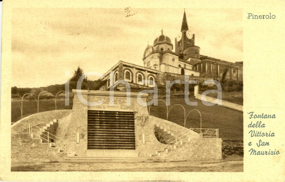 Cartolina originale da collezione 1940 PINEROLO TO Fontana della VITTORIA e chiesa di SAN MAURIZIO Cartolina VG 1