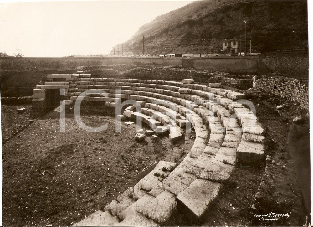 Fotografia d'epoca originale 1933 VENTIMIGLIA (IM) Cavea del Teatro Romano VERA FOTO 1