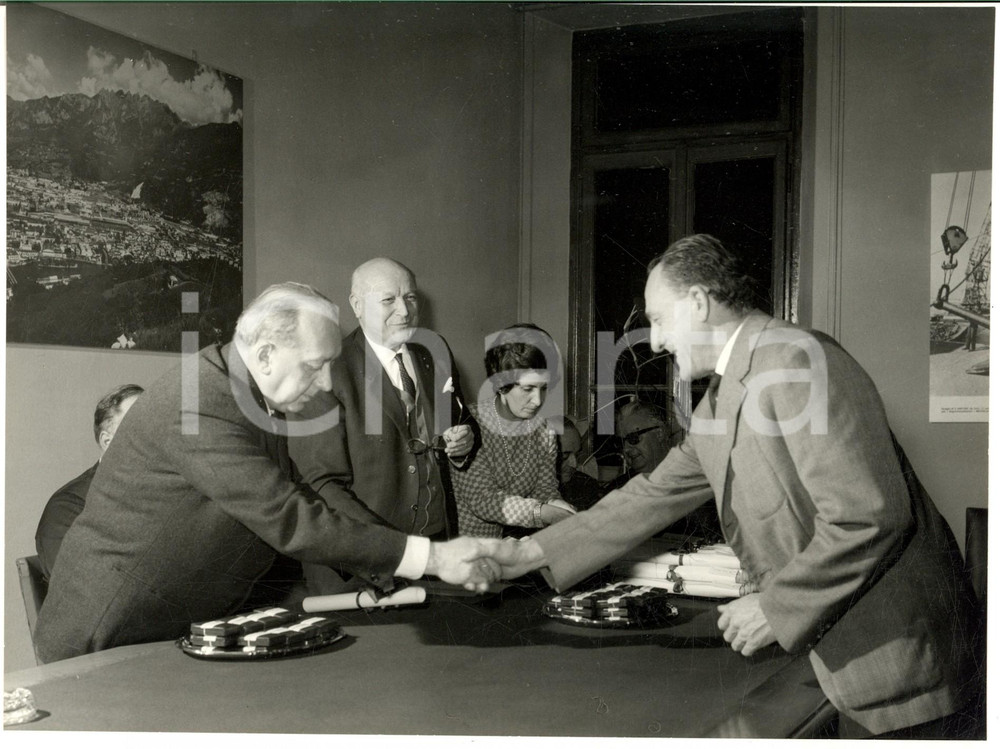 1966 LECCO Acciaieria e Ferriera CALEOTTO Premiazione dipendenti anziani (9)